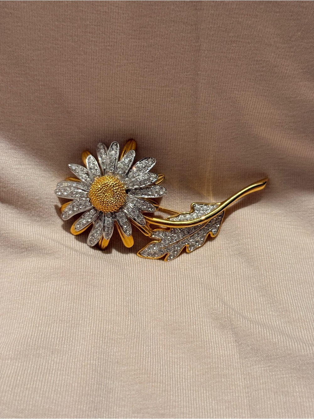 Vintage Nolan Miller- Gold and Silver Crystal Daisy Brooch - Picture 1 of 3